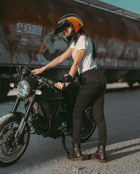 Meghan Stark (@starknakked) of Great Lake Supply Co. in the Lazyrolling armored slim motorcycle riding cargo pants