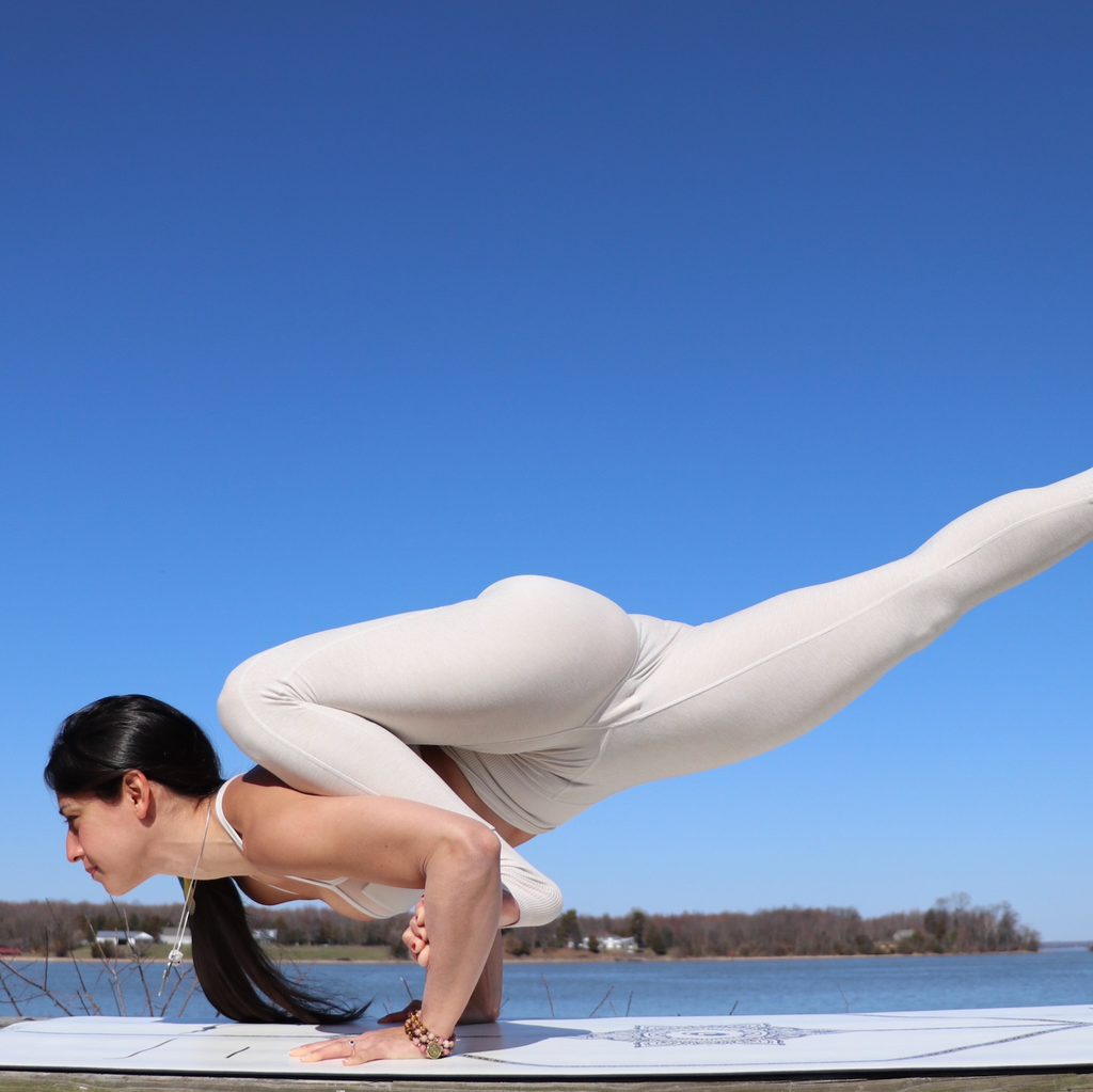 Aerial – Slow Flow | The Yoga Bee