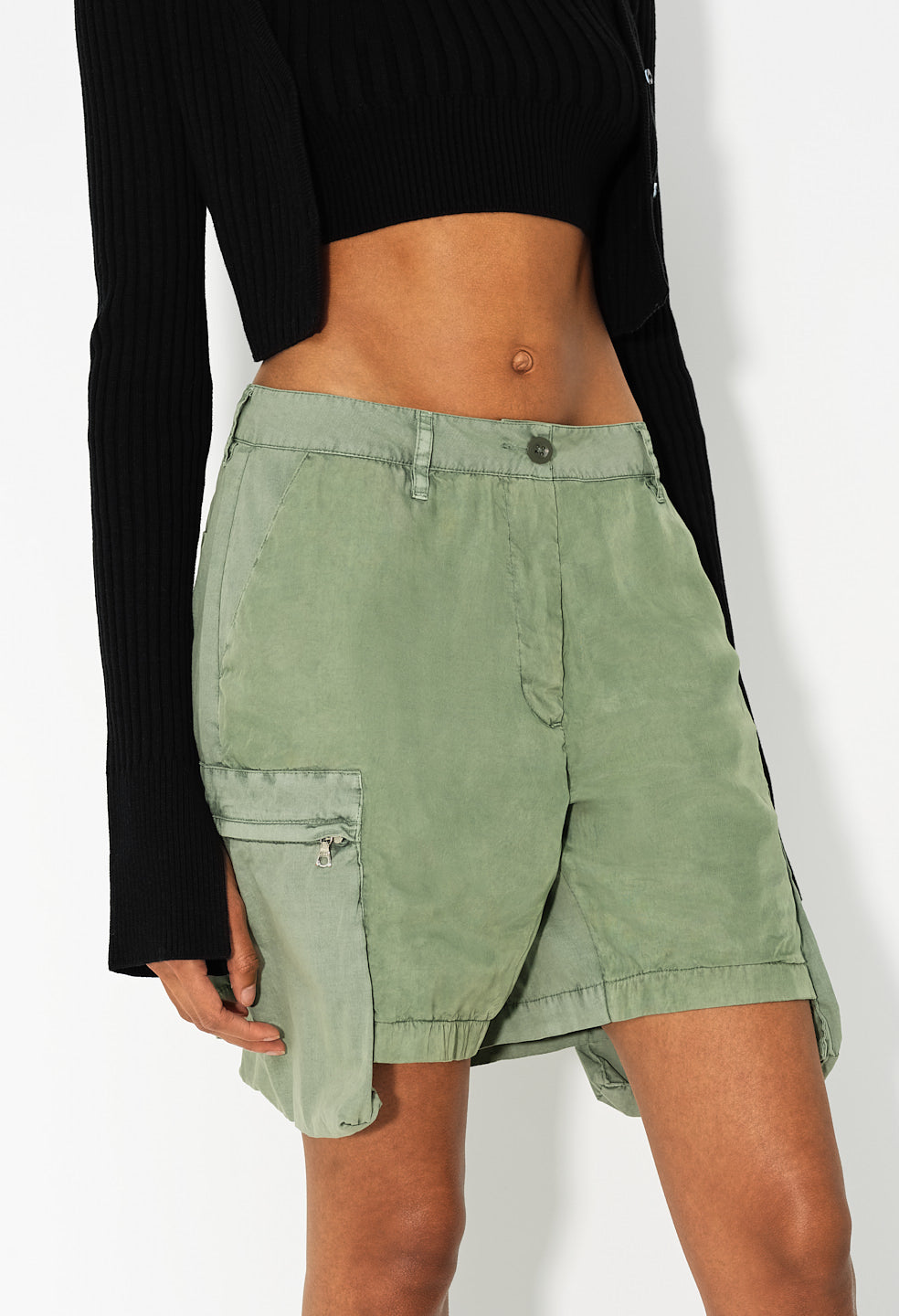 Paneled Utility Short / Washed Olive