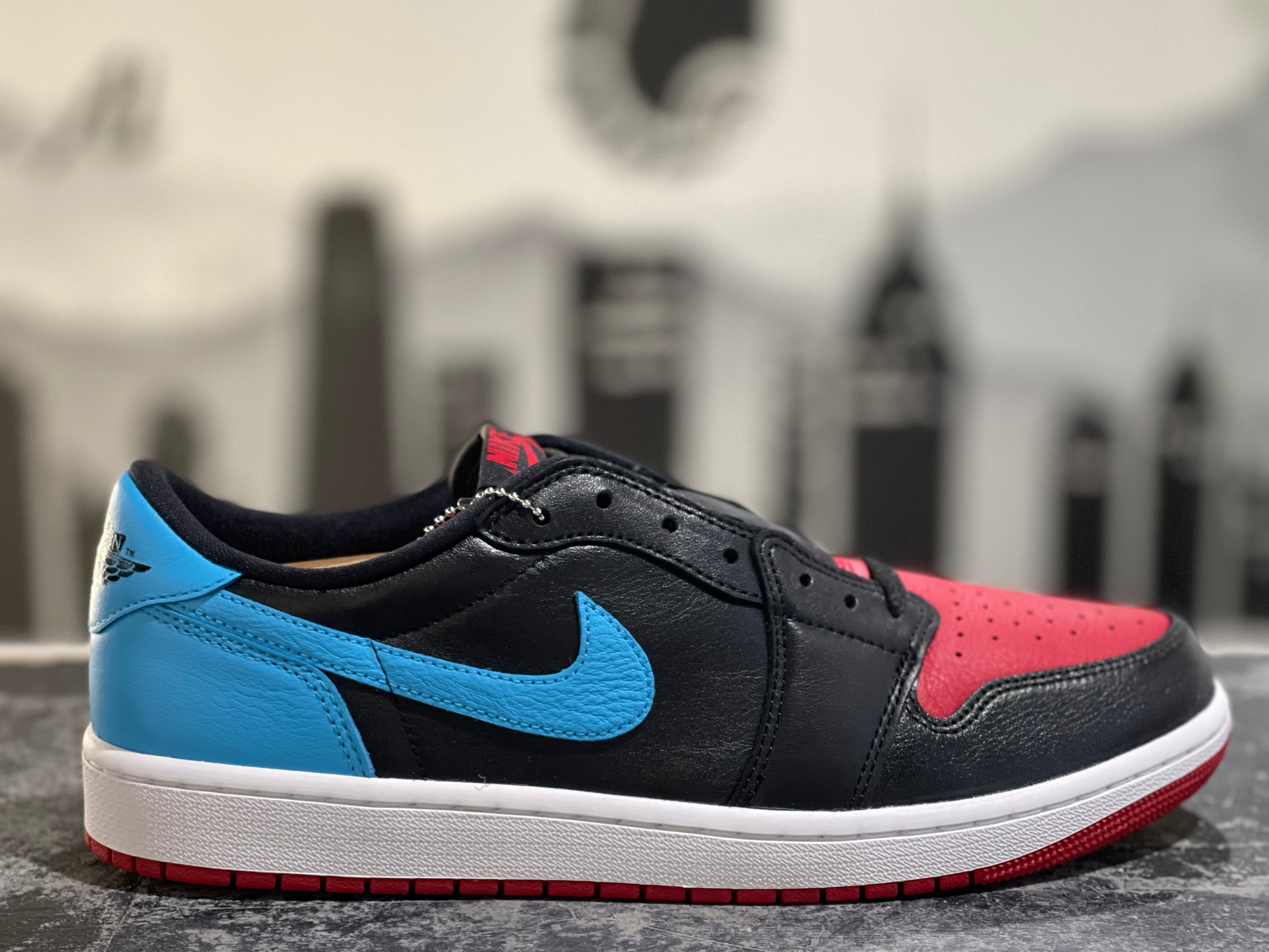 Air Jordan 1 Retro Low OG UNC To Chicago (W)