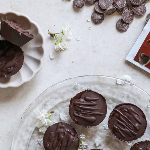 keto dark chocolate and peanut butter cups