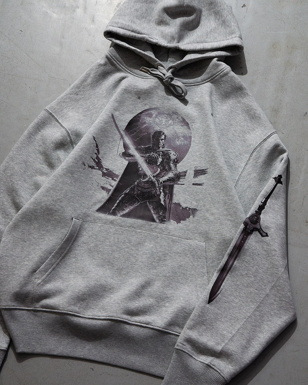 Great_protector_hoodie_close-min