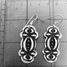 Load image into Gallery viewer, Earrings