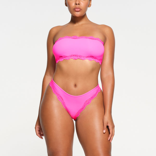 SKIMS, Intimates & Sleepwear, Skims Wireless Fits Everybody Bandeau Xs In  Ultra Pink