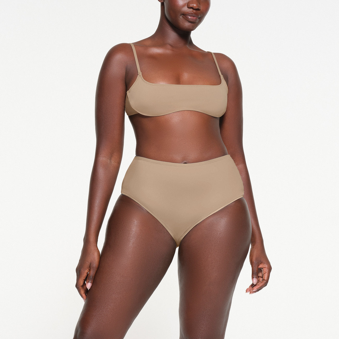 SKIMS SIGNATURE SWIM PLUNGE BIKINI TOP Large Cocoa NWT Brown - $33 (31% Off  Retail) New With Tags - From Discount