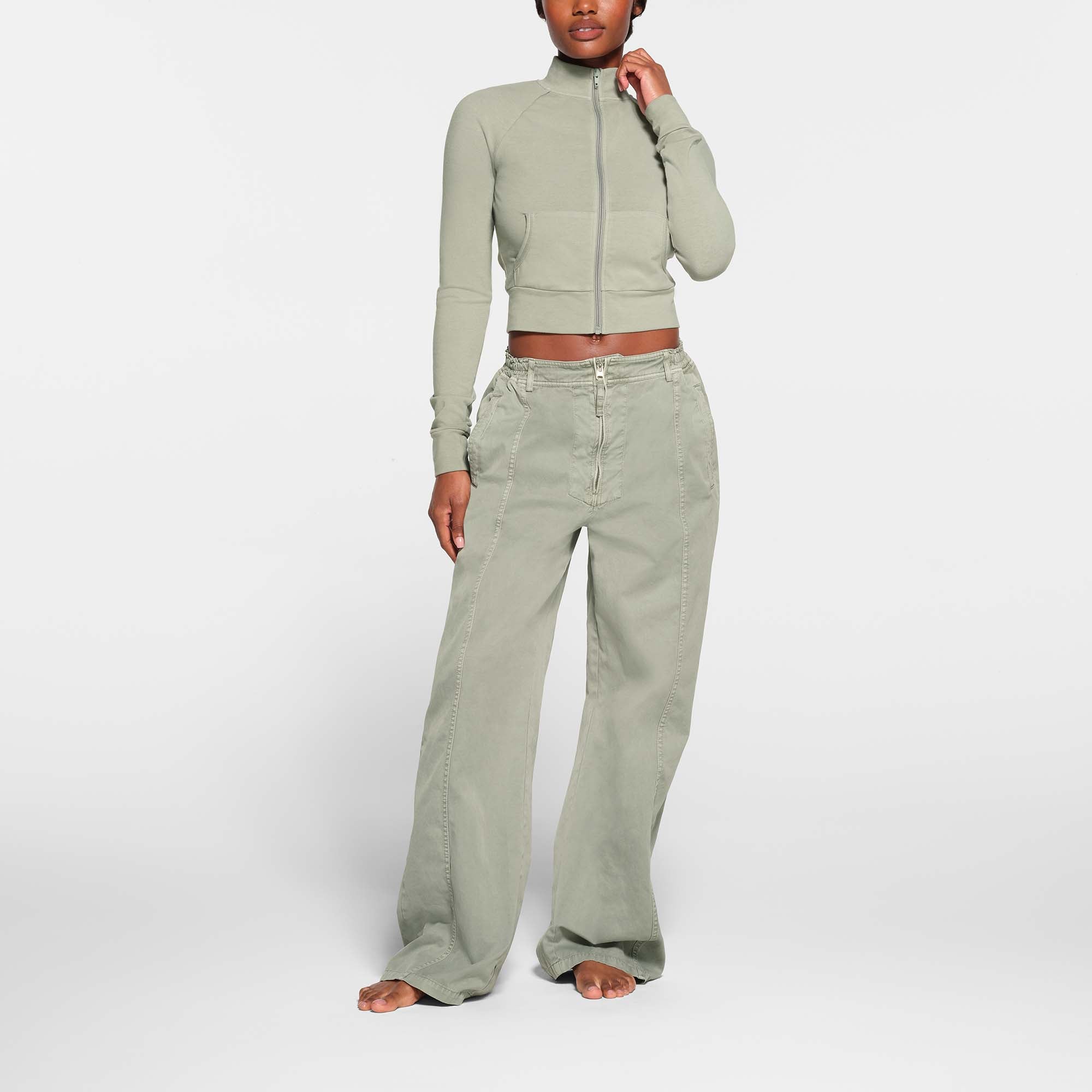 SKIMS Woven Pants | Green