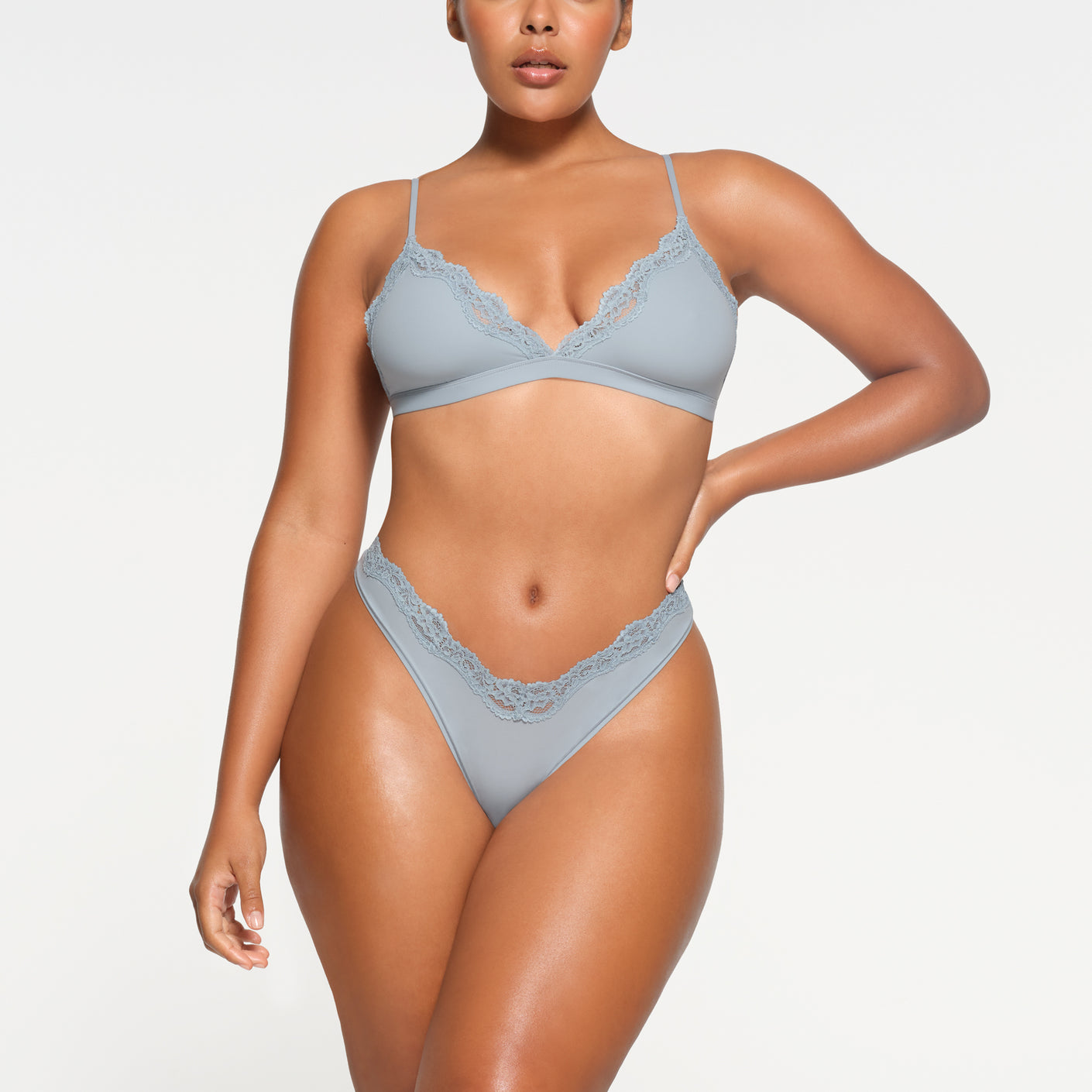 Track Fits Everybody Crossover Bralette - Teal - 3X at Skims
