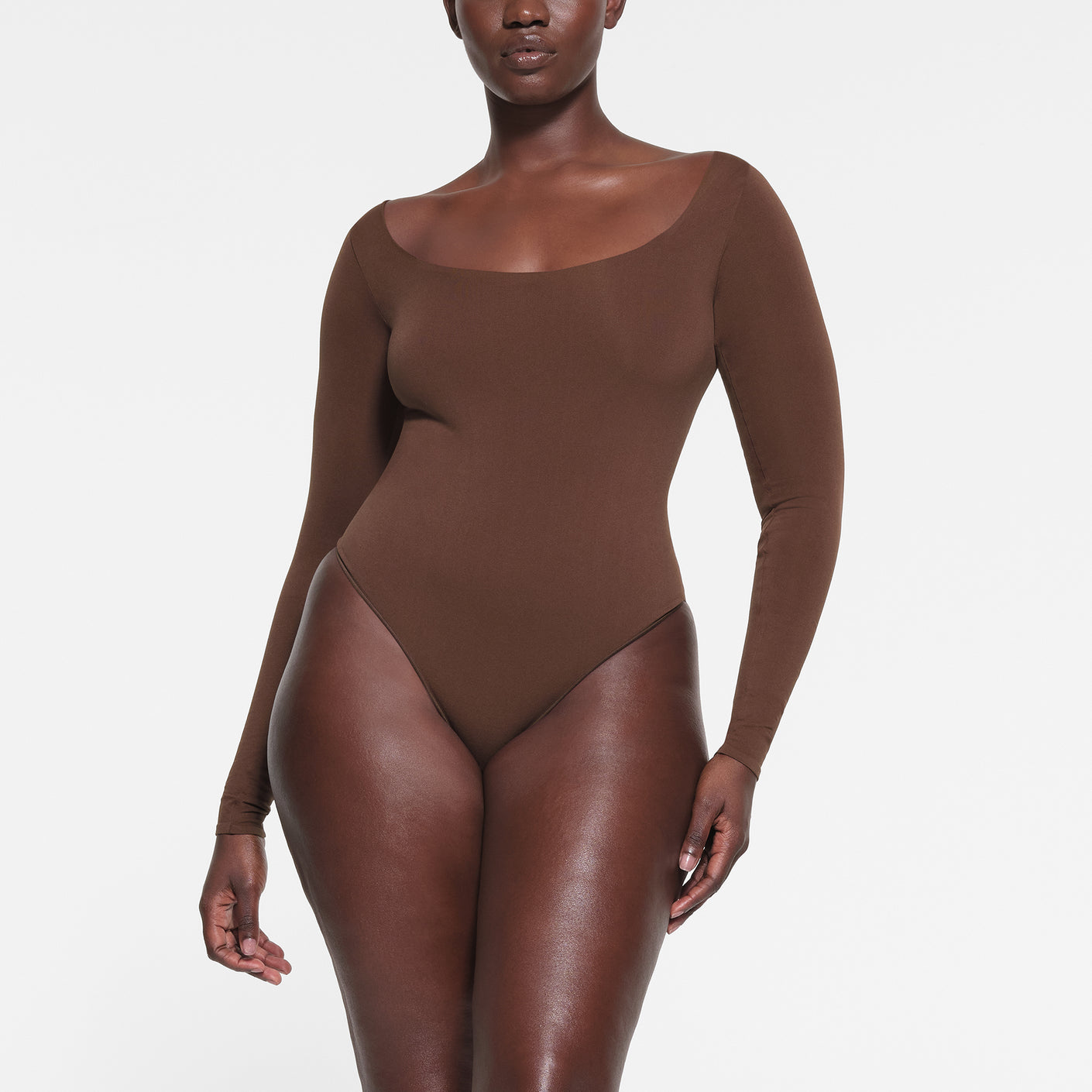 ESSENTIAL LONG SLEEVE SCOOP NECK BODYSUIT | COCOA