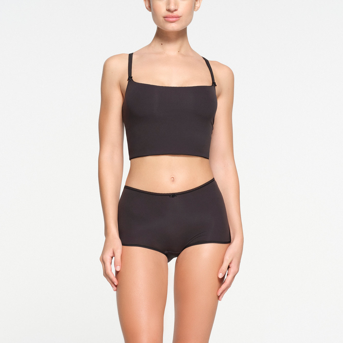 FITS EVERYBODY HIGH-WAISTED SHORT | DAFFODIL
