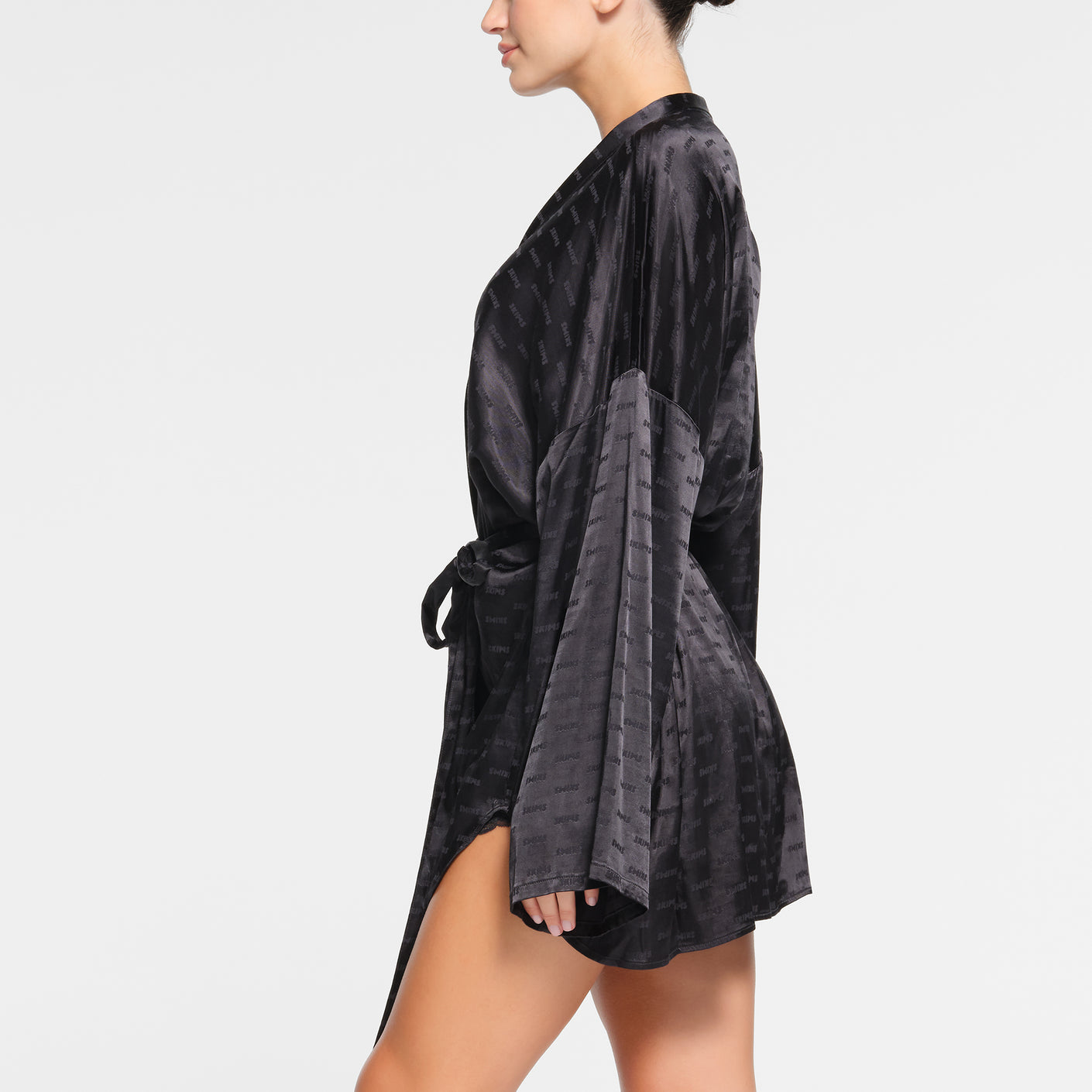 SKIMS JACQUARD SHORT ROBE | ONYX