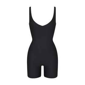 SKIMS BODY UNLINED PLUNGE MID THIGH BODYSUIT