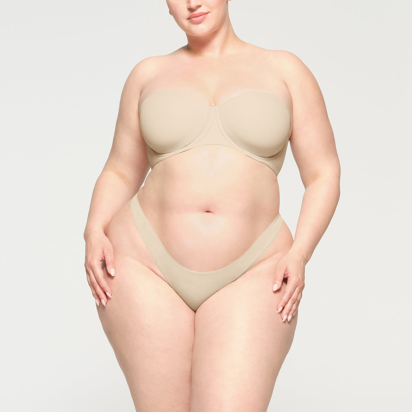 FITS EVERYBODY STRAPLESS BRA | SAND