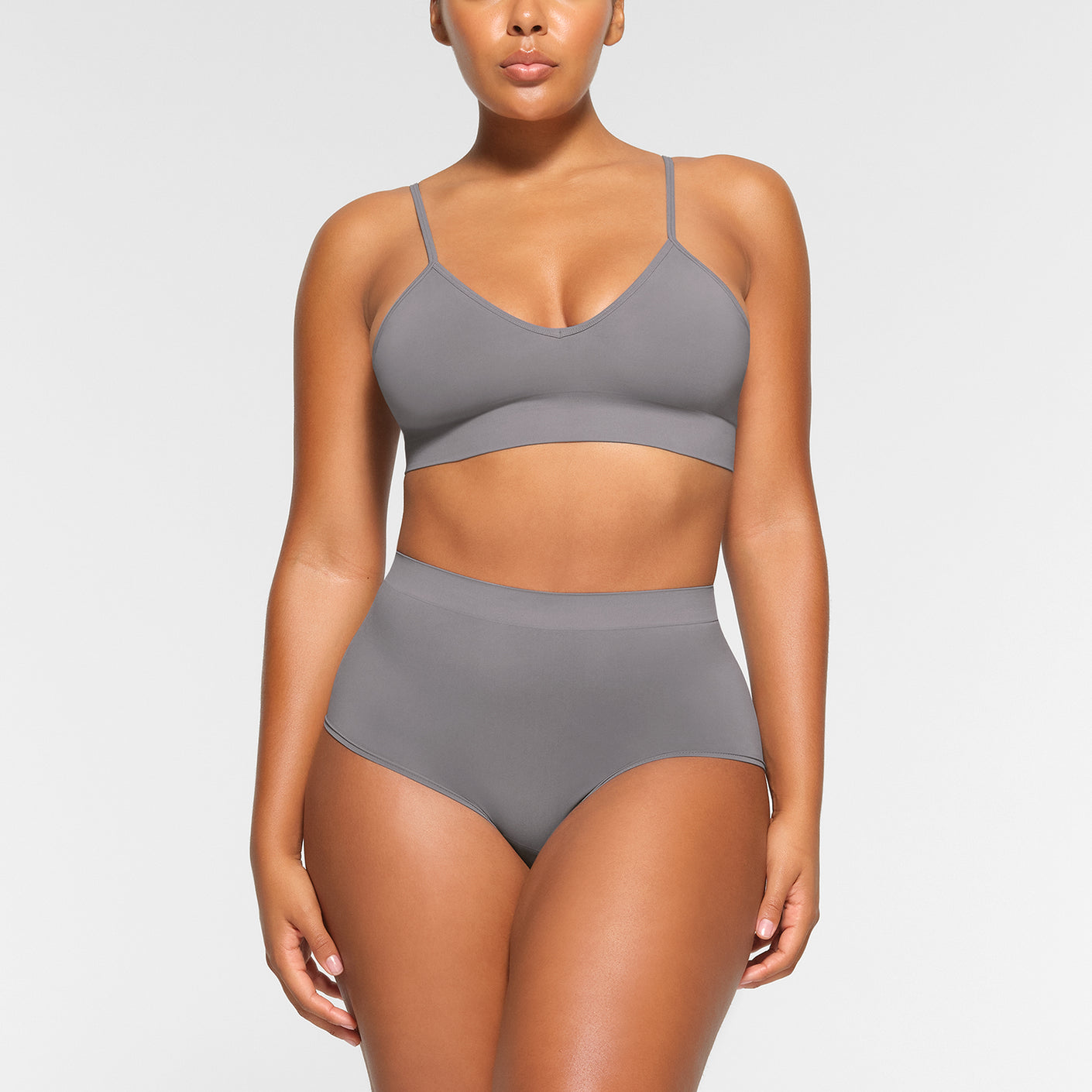 SOFT SMOOTHING SEAMLESS BRALETTE | PACIFIC