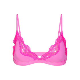 SKIMS FITS EVERYBODY TRIANGLE BRALETTE, ULTRA PINK on Marmalade