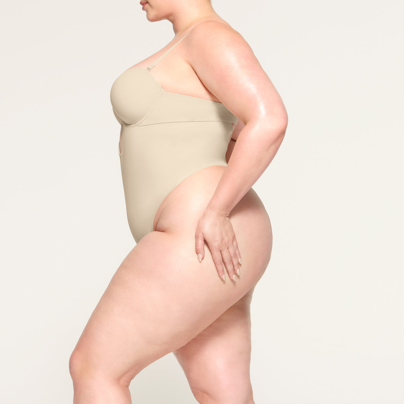 TopSlim™ Full Body Deep V-Neckline Mid-Thigh Tummy Control Shapewear –  N‎ünude