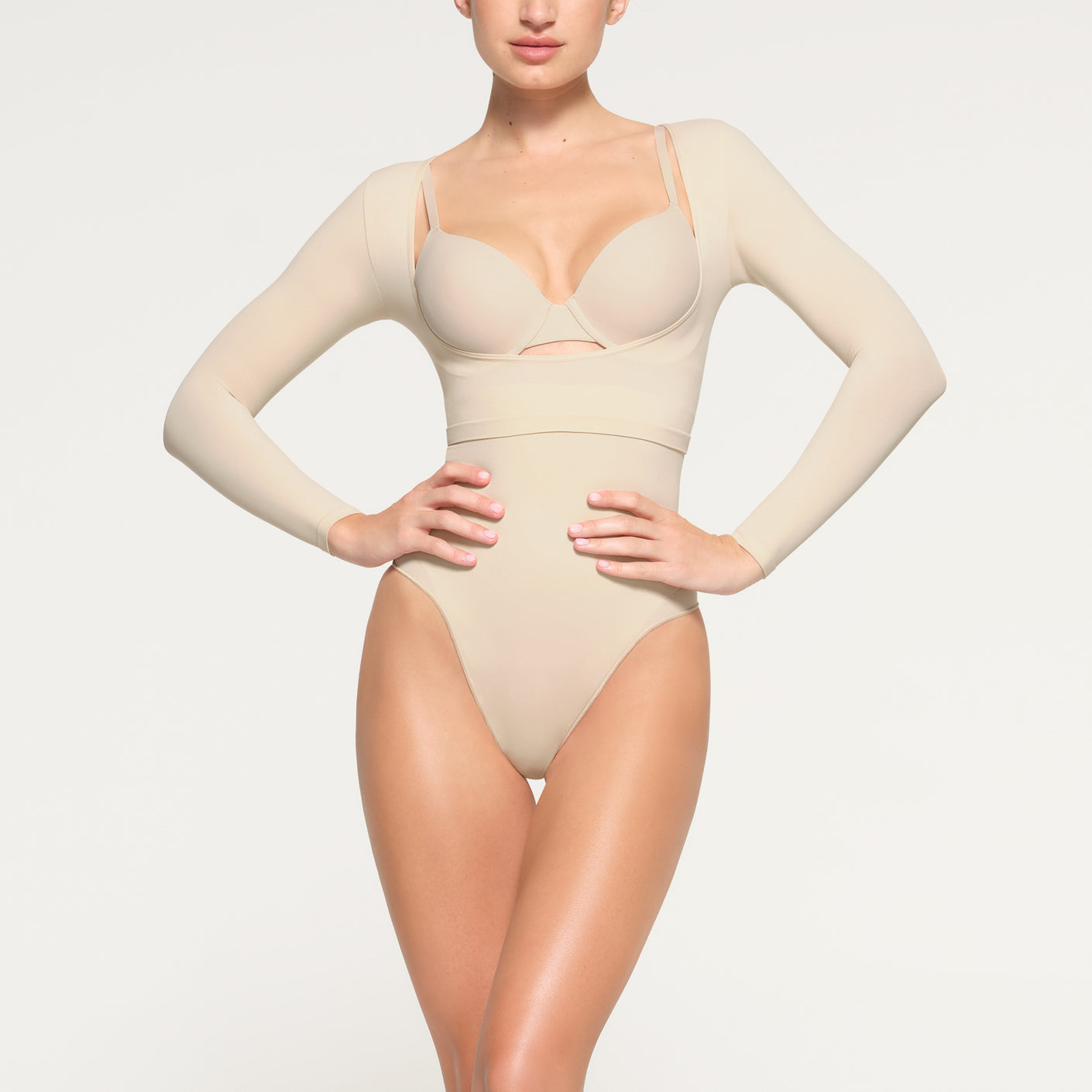 SEAMLESS SCULPT OPEN BUST ARM SHAPER | SAND