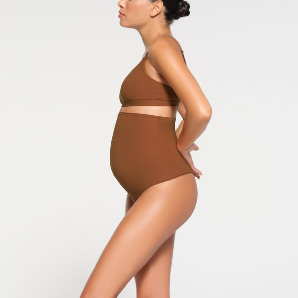 NIB NEW Skims Maternity Sculpting Bodysuit Seamless Mid-thigh Size S/M Sand