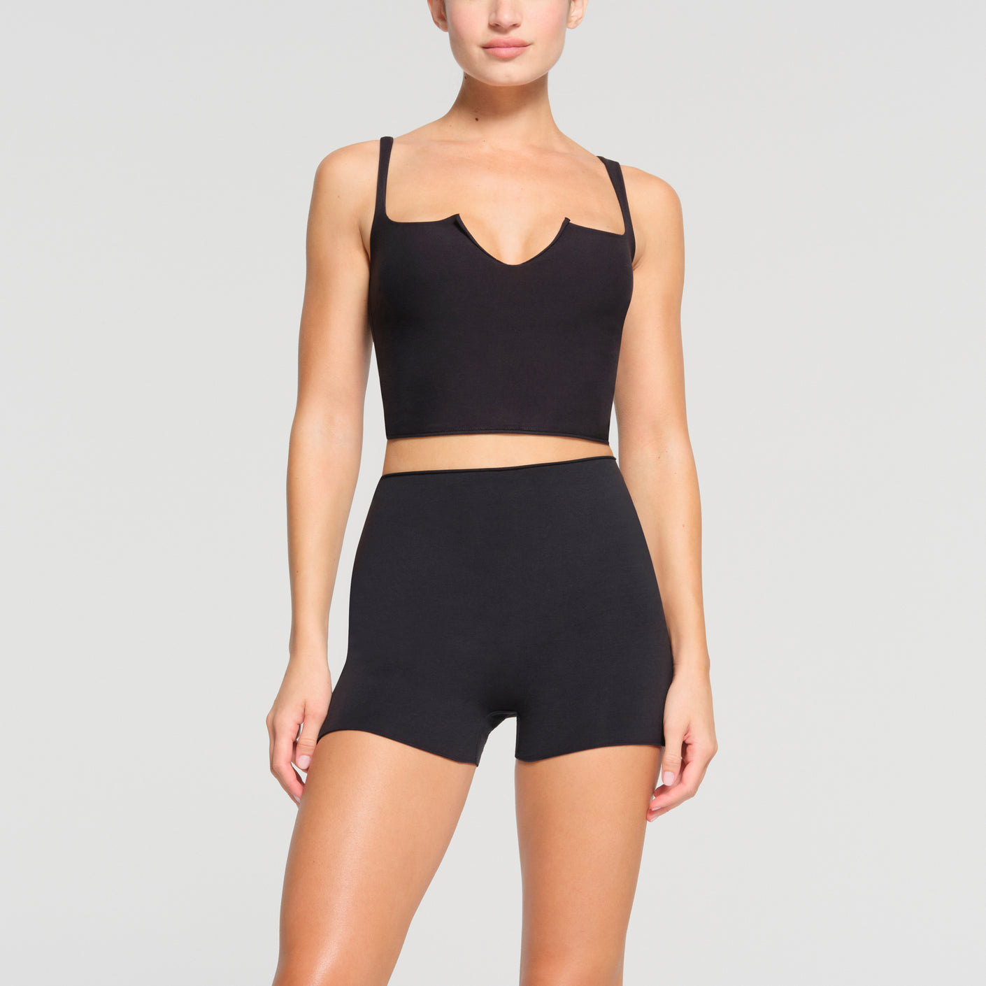 RAW EDGE SLIT FRONT CROPPED CAMI | ONYX