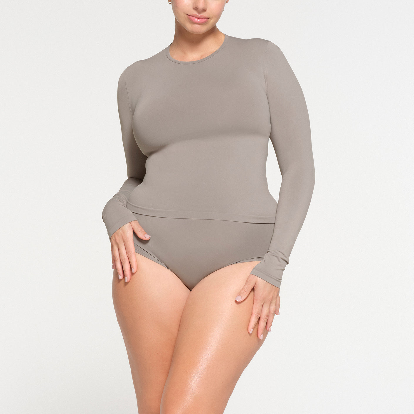 SOFT SMOOTHING SEAMLESS T-SHIRT