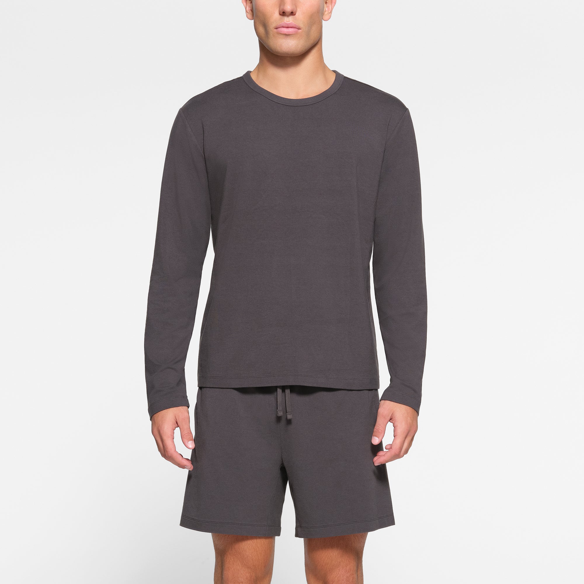 SKIMS Mens Relaxed Long Sleeve T-Shirt | Grey