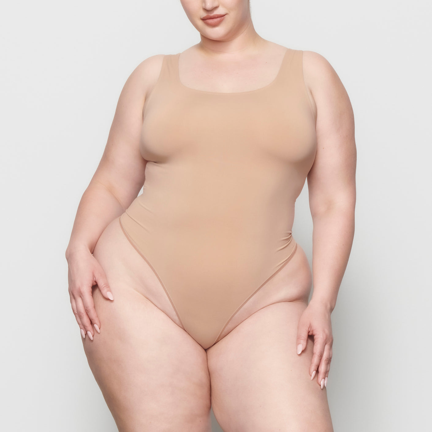 SOFT SMOOTHING SEAMLESS THONG BODYSUIT | CLAY