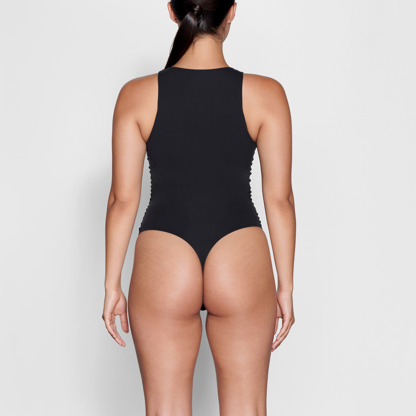 SKIMS FITS EVERYBODY HIGH NECK BODYSUIT IN COCOA XS