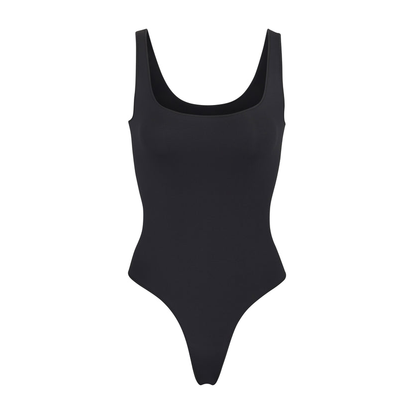 ESSENTIAL SCOOP NECK BODYSUIT - ONYX | SKIMS