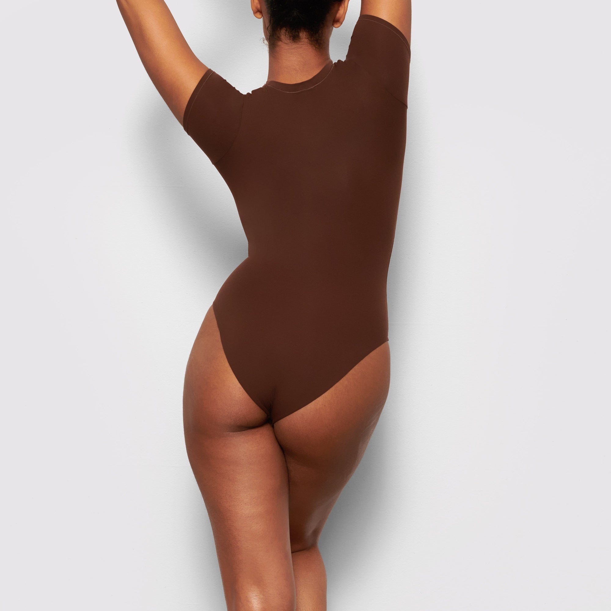 FITS EVERYBODY T-SHIRT BODYSUIT | COCOA