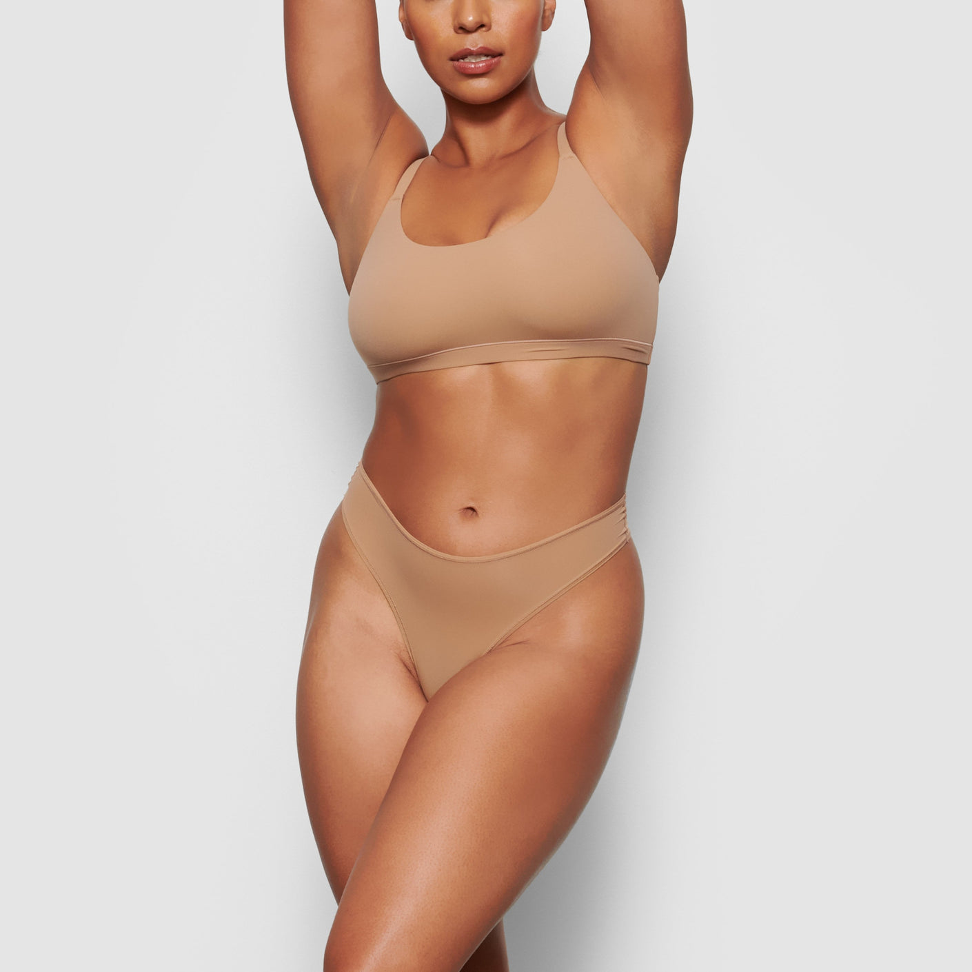 SKIMS Seamless Sculpt Sculpting bra - Sienna