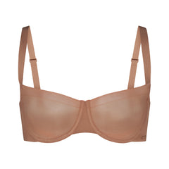 Skims Fits Everybody Triangle Bra in Sienna - XS, Women's Fashion, Tops,  Others Tops on Carousell