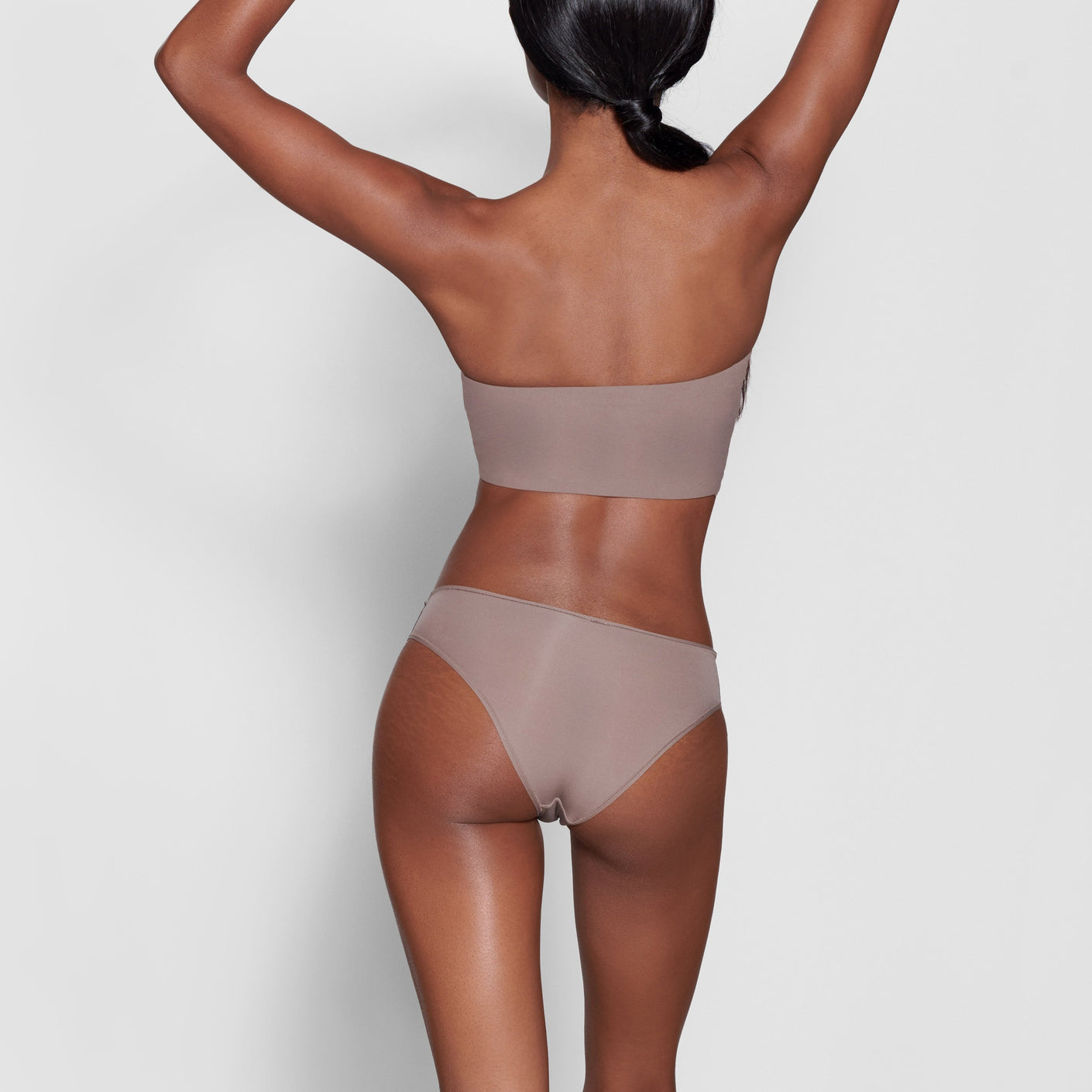 SKIMS, Fits Everybody' Thong, UMBER, Women