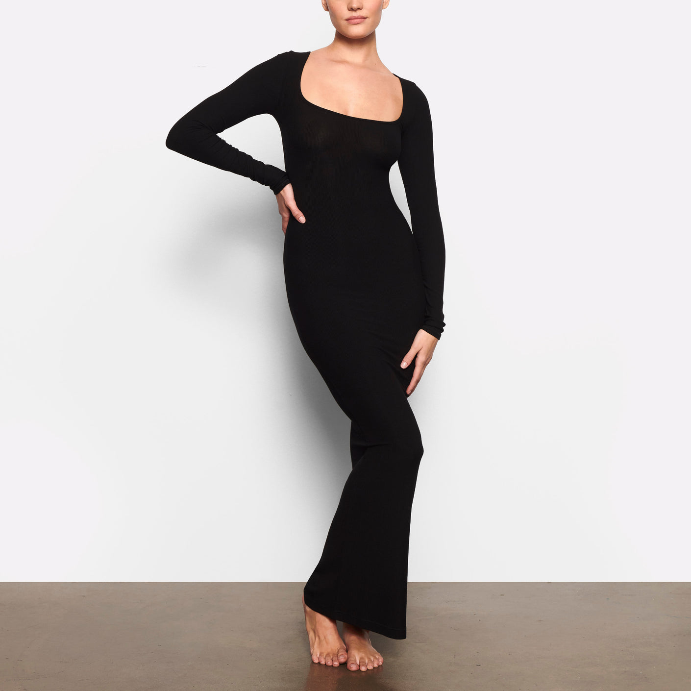 SOFT LOUNGE LONG SLEEVE DRESS | ONYX