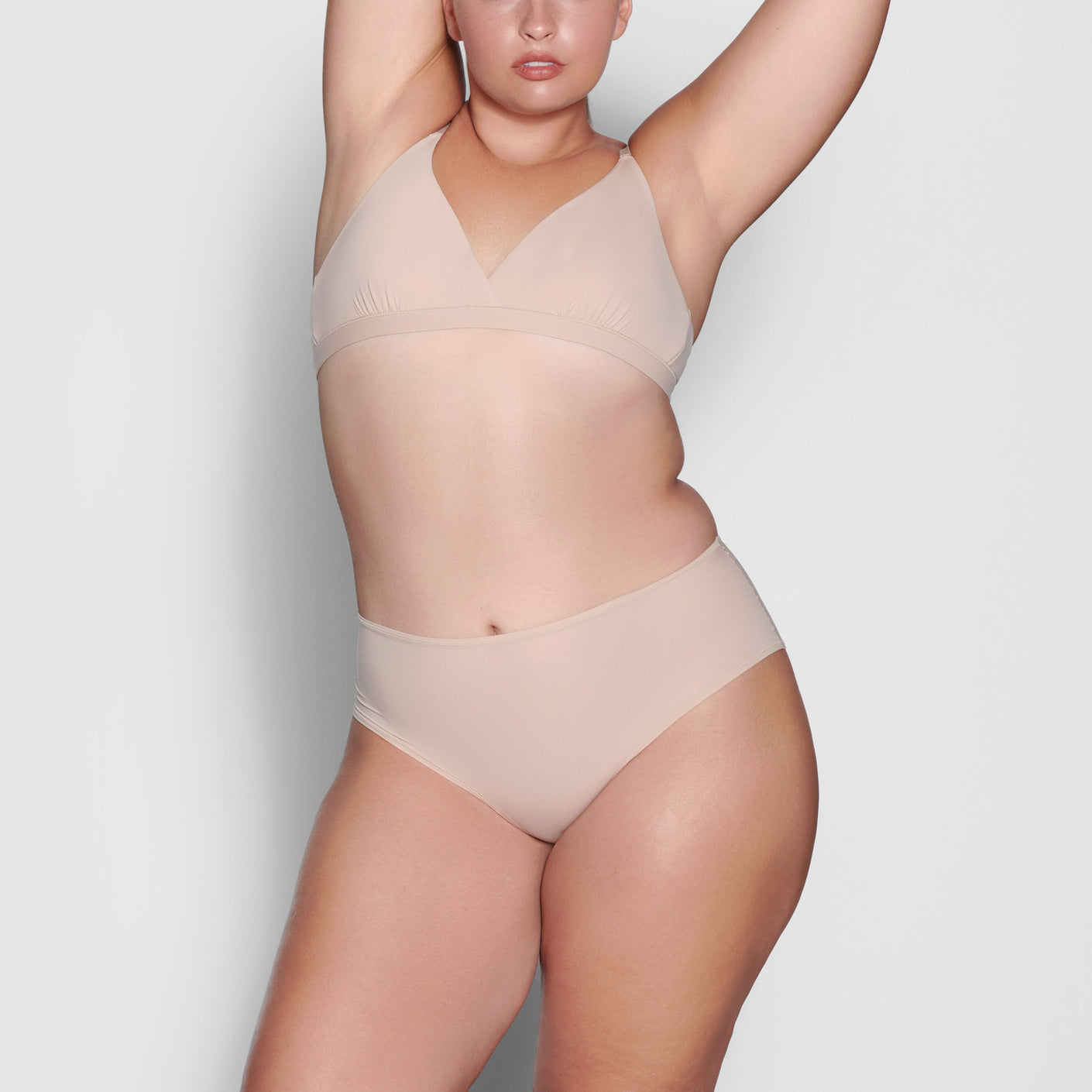 FITS EVERYBODY FULL BRIEF | SIENNA