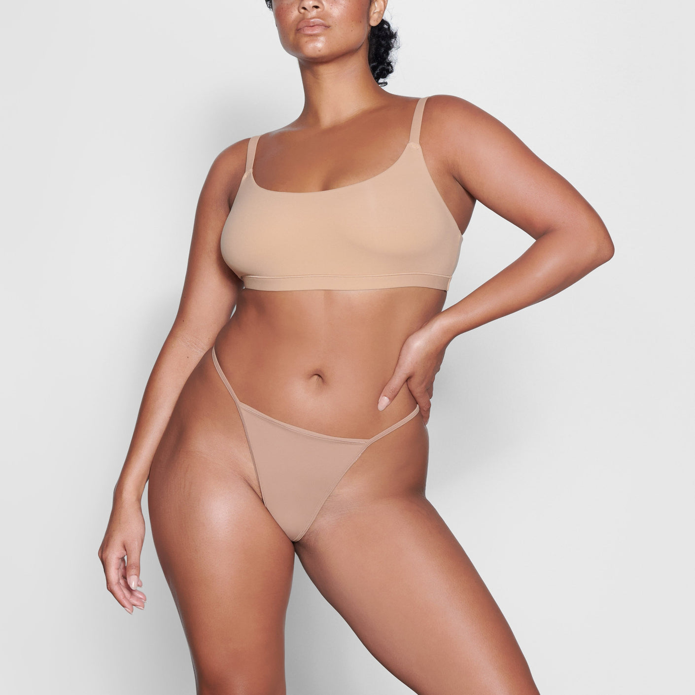 Womens FITS EVERYBODY DIPPED FRONT THONG Ochre, SKIMS Underwear