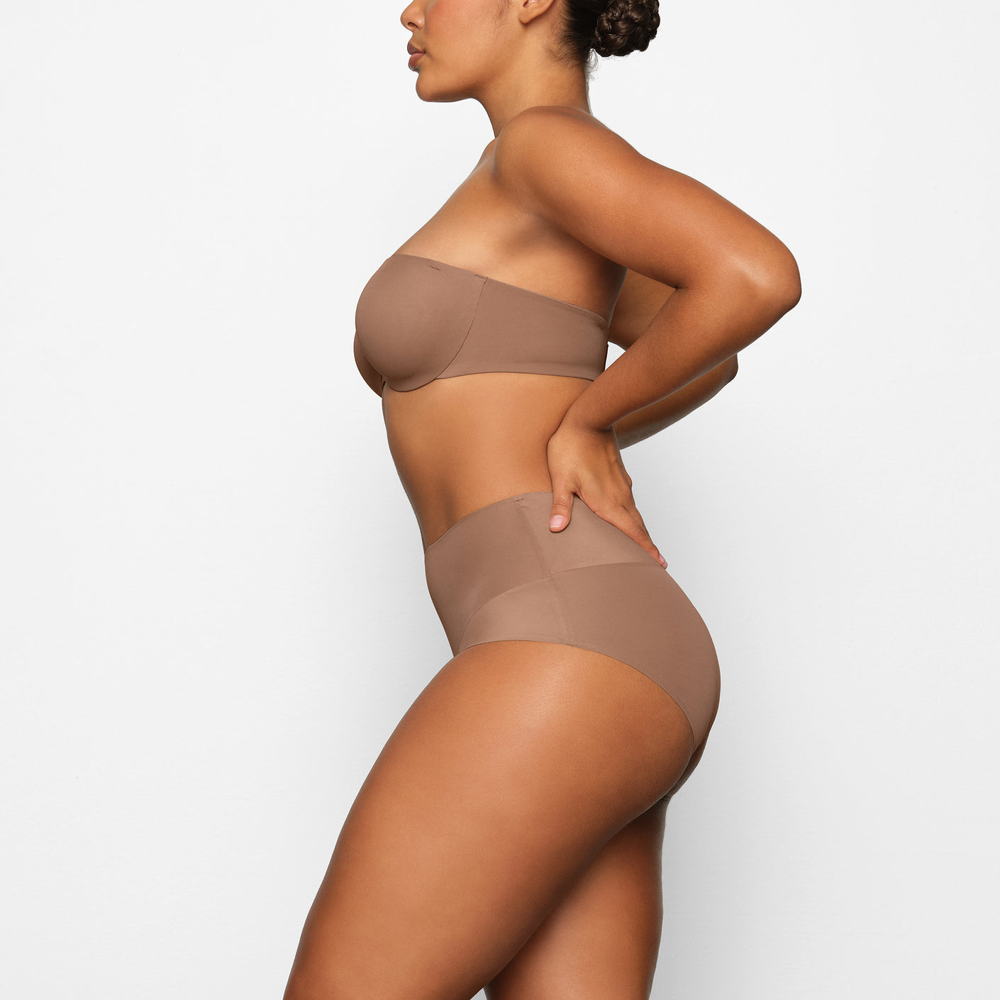 SMOOTHING INTIMATES HIGH-WAISTED BRIEF