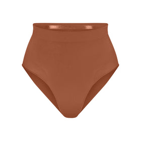 SKIMS Seamless Sculpt Mid Waist Brief - Sand