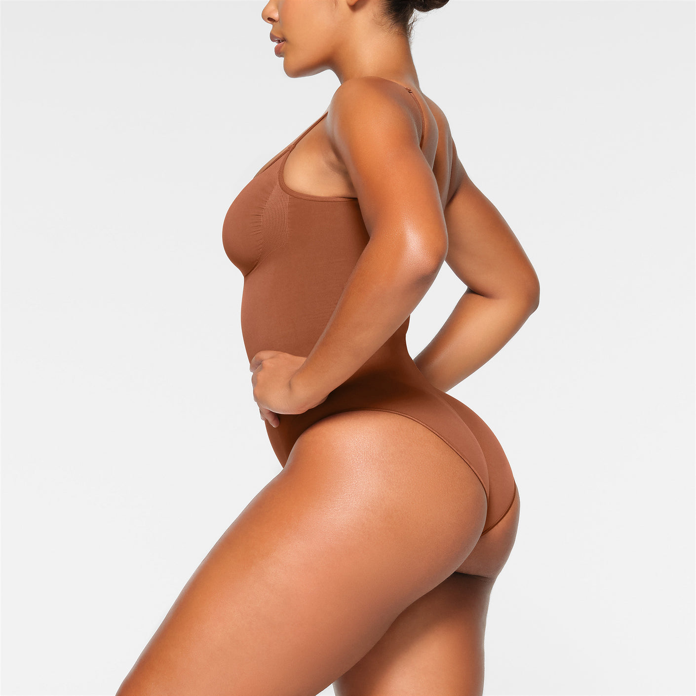 SEAMLESS SCULPT BRIEF BODYSUIT | BRONZE