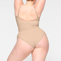 SKIMS Seamless Sculpt Thong Bodysuit Color Mica Size L/XL