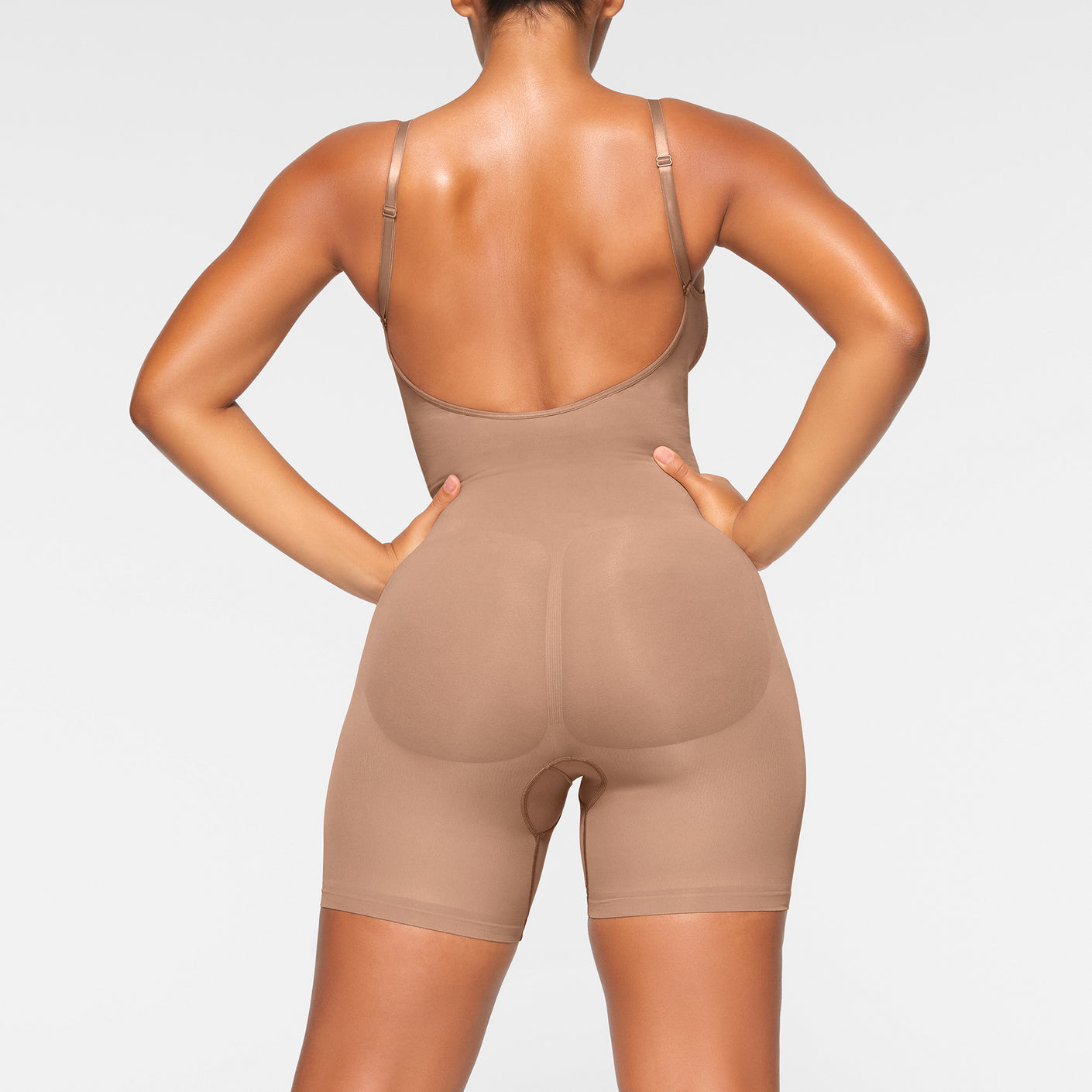 Seamless Contouring Low-back Bodysuit Mid-thigh Open Gusset – Shapes8