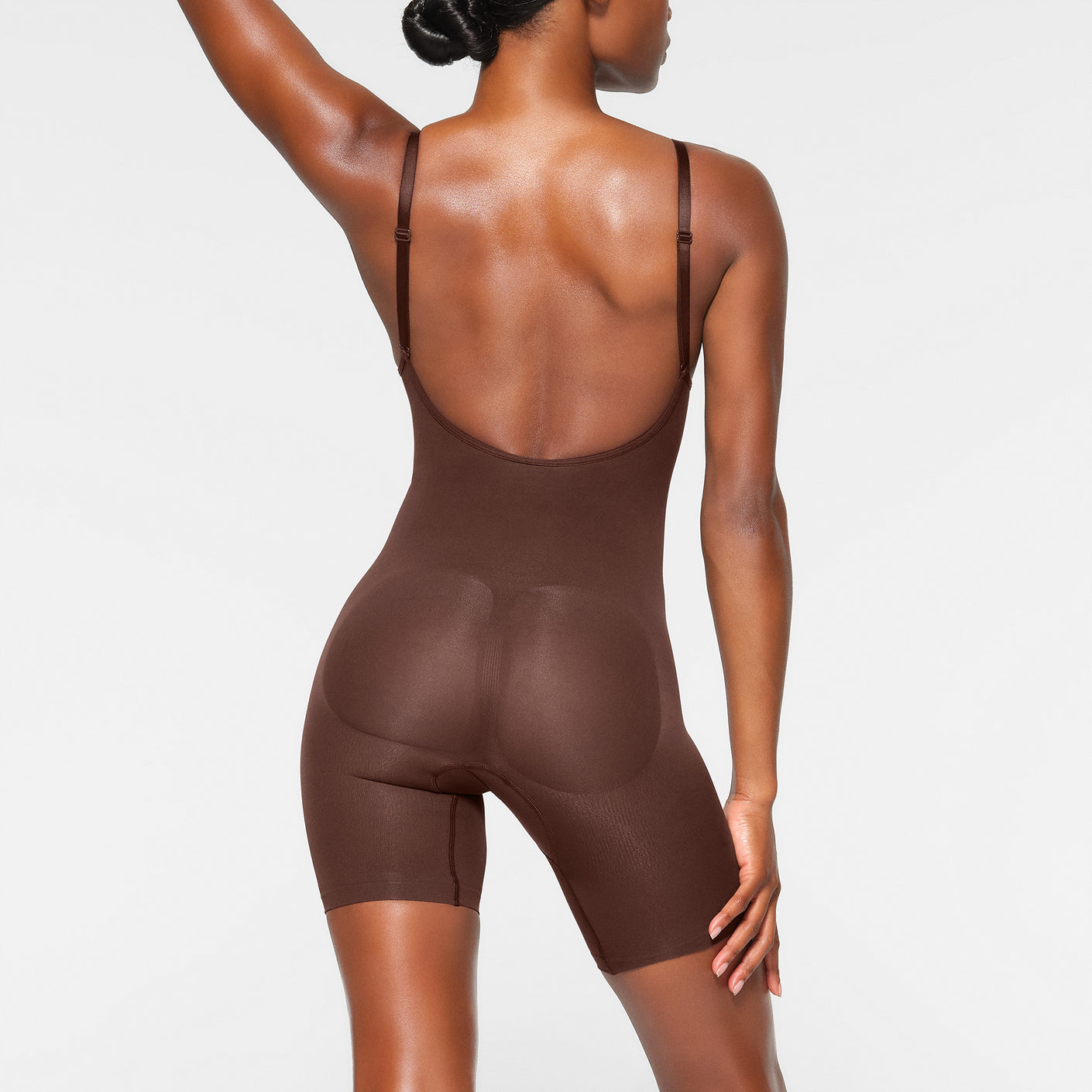 Seamless Skims shapewear bodysuit - Full body front and back