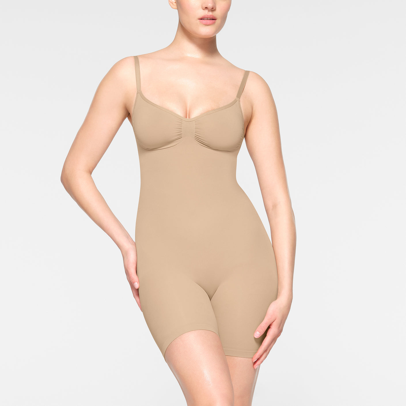 SEAMLESS SCULPT LOW BACK MID THIGH BODYSUIT | COCOA