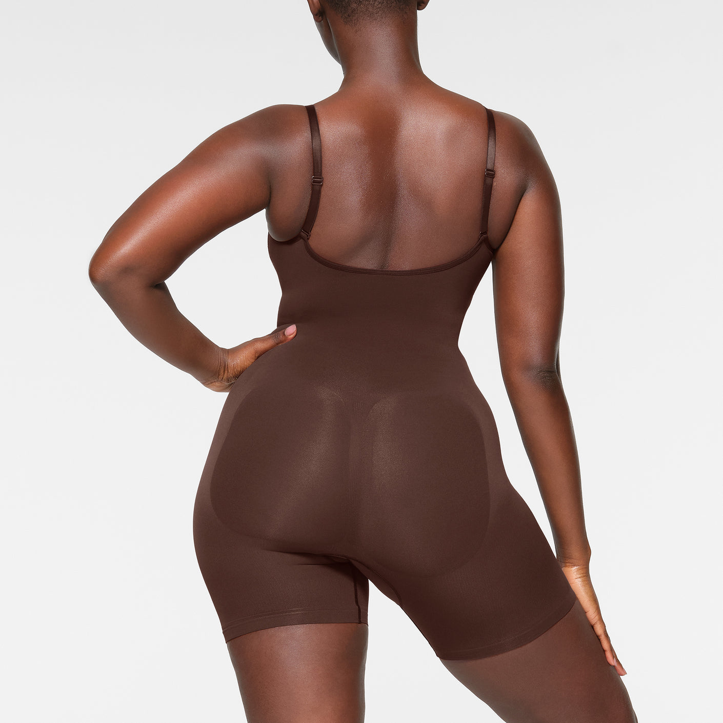 SKIMS - Seamless Sculpt Mid Thigh Bodysuit on Designer Wardrobe