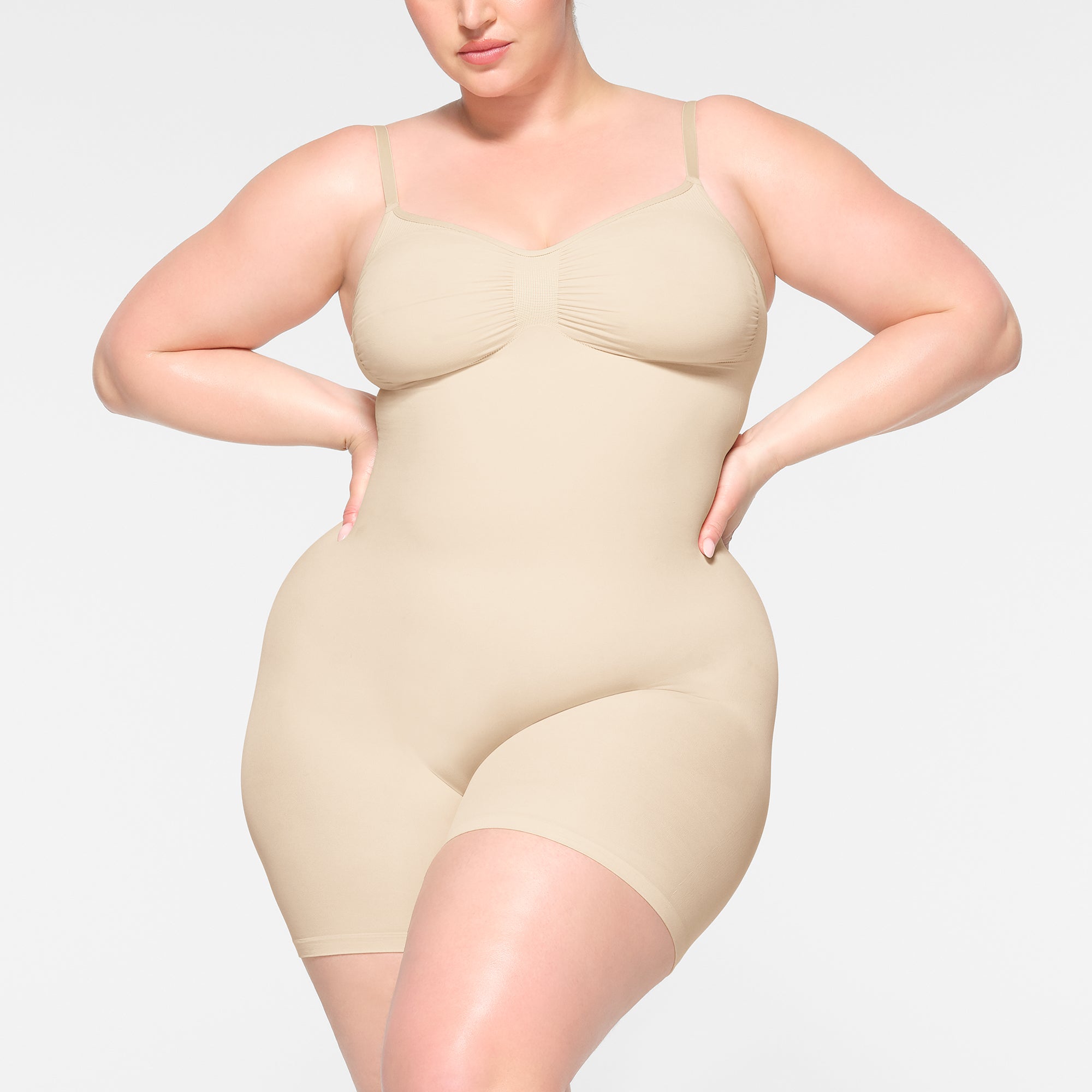 SKIMS Seamless Sculpt Bodysuit - Sand - Tops & blouses