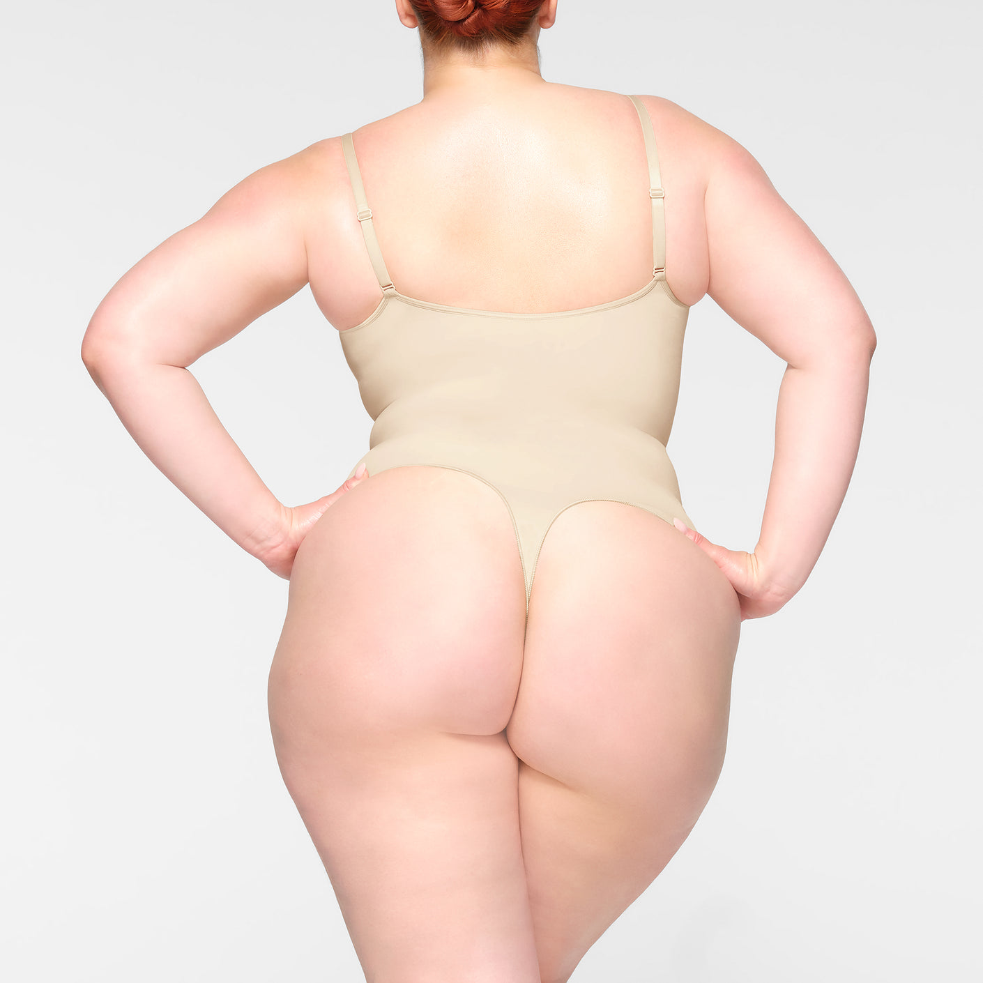 SEAMLESS SCULPT THONG BODYSUIT