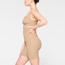 SKIMS, Intimates & Sleepwear, Skims Seamless Sculpt Mid Thigh Bodysuit  Clay Multiple Sizes Xs S M