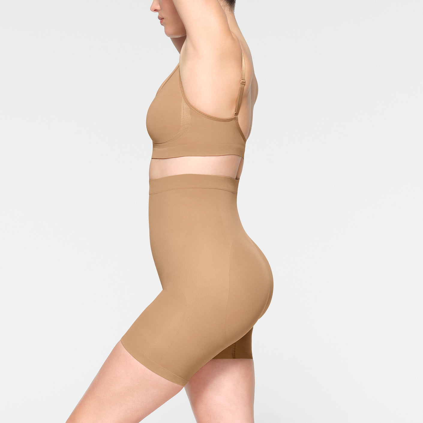 NEW! SKIMS Seamless Sculpting Short Mid Thigh Ochre, Size 2X/3X