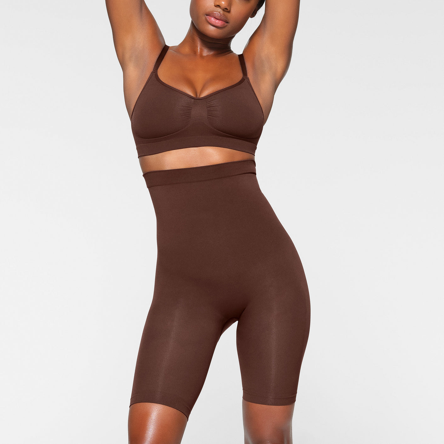 SEAMLESS SCULPT HIGH-WAISTED ABOVE THE KNEE SHORT | COCOA