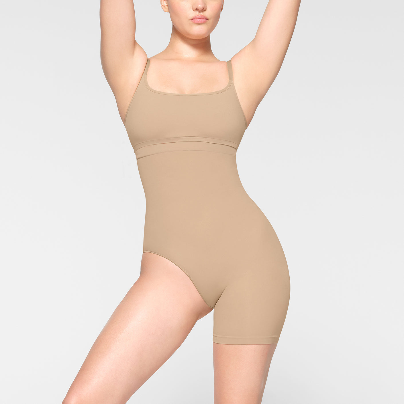 SEAMLESS SCULPT SOLUTION SHORT RIGHT LEG EXPOSED | CLAY