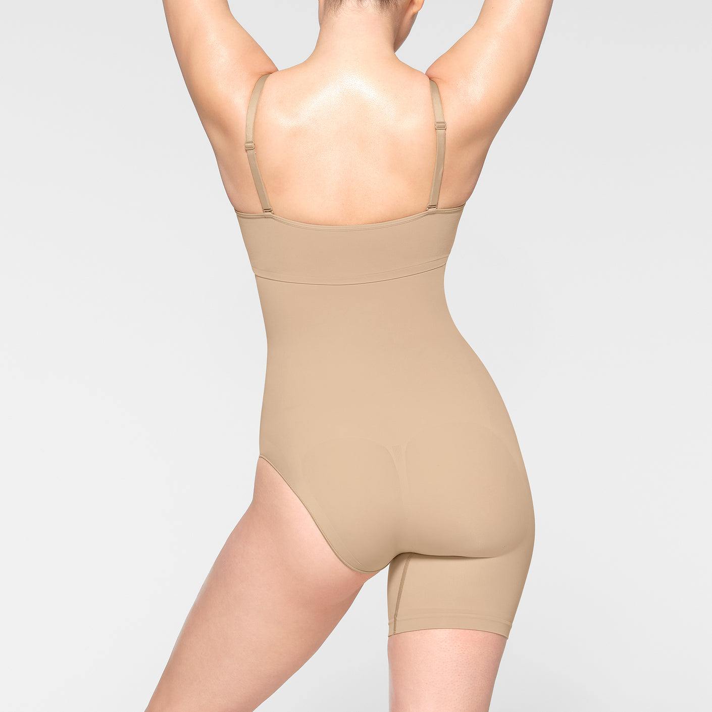 SKIMS Solution Short Left Leg Exposed (Bodysuit), Medium Neutral, Seamless Sculpt