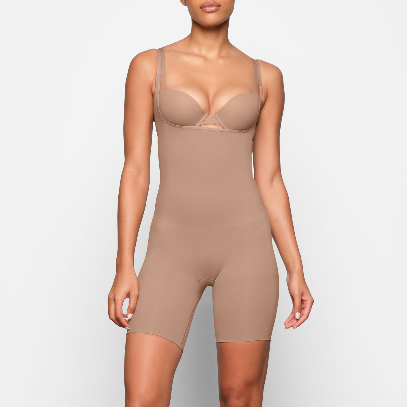 Highly recommend this bodysuit- makes your body look so snatched